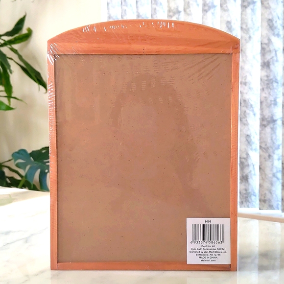 Essential Design Bath & Body Nwt 7pc Bath Accessories Gift Set With